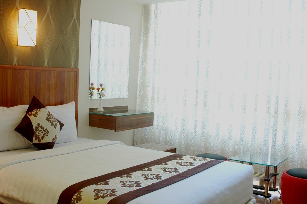 Minh Nhat Hotel 芽庄 客房 照片