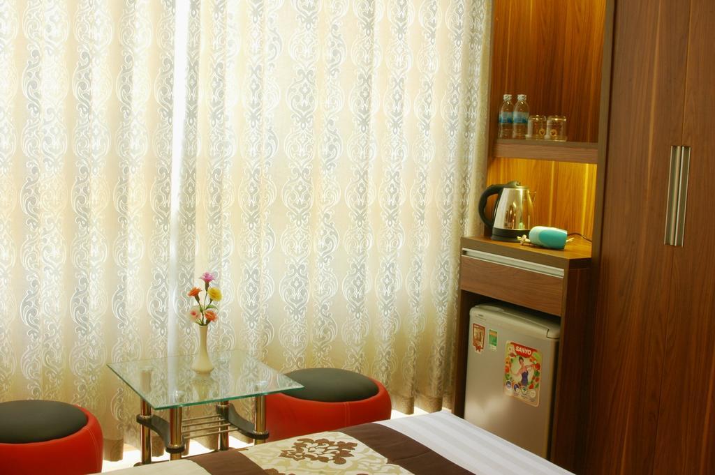 Minh Nhat Hotel 芽庄 客房 照片
