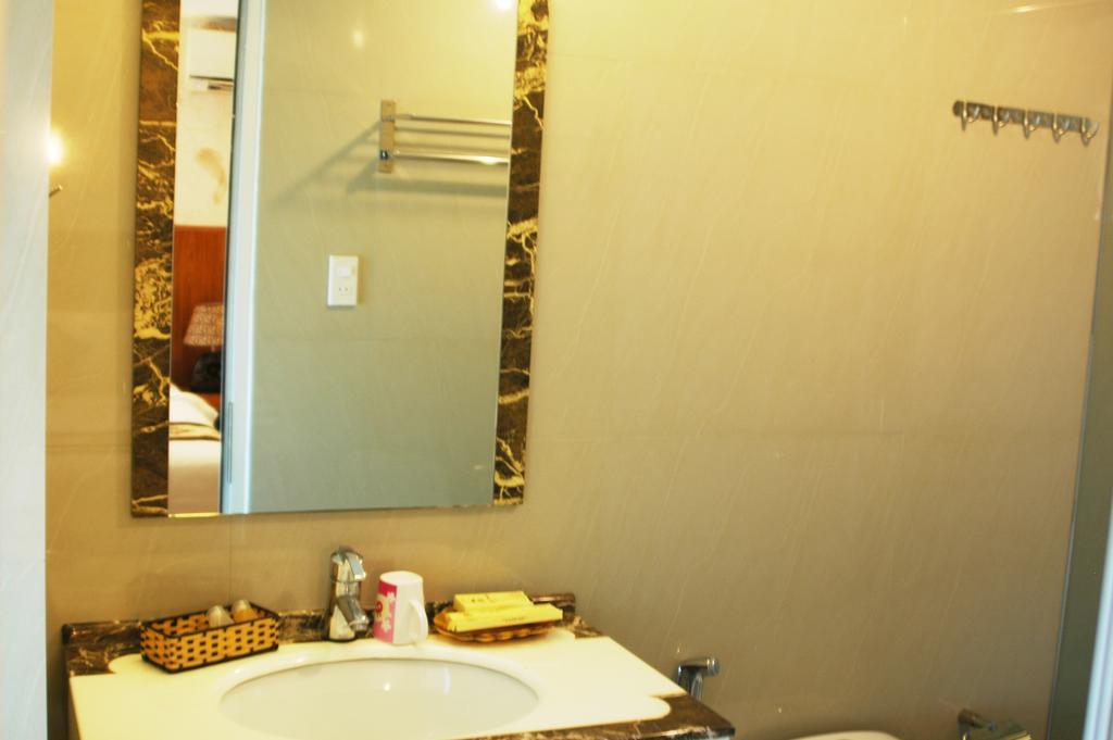 Minh Nhat Hotel 芽庄 客房 照片